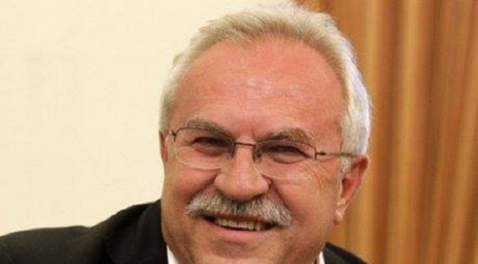 Δημήτρηs Γάκης: Δεν θα έκανα εμβόλιο της Pfizer…