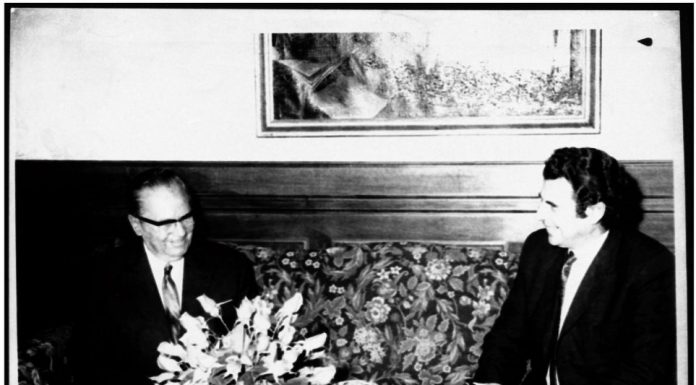 Αξιοθαύμαστη απάντηση του Μίκη Θεοδωράκη για το όνομα της Μακεδονίας
