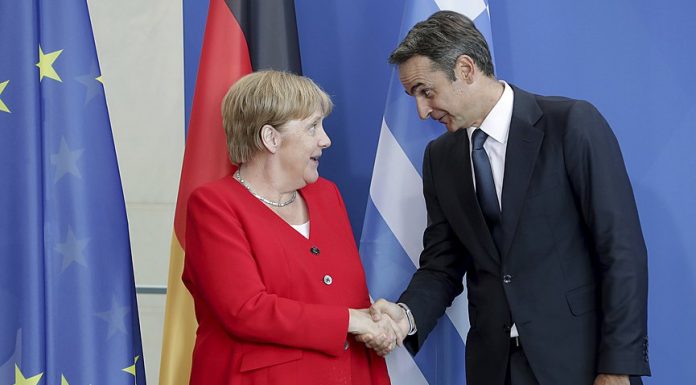 A dialogue between Kyriakos Mitsotakis and Angela Merkel that never took place