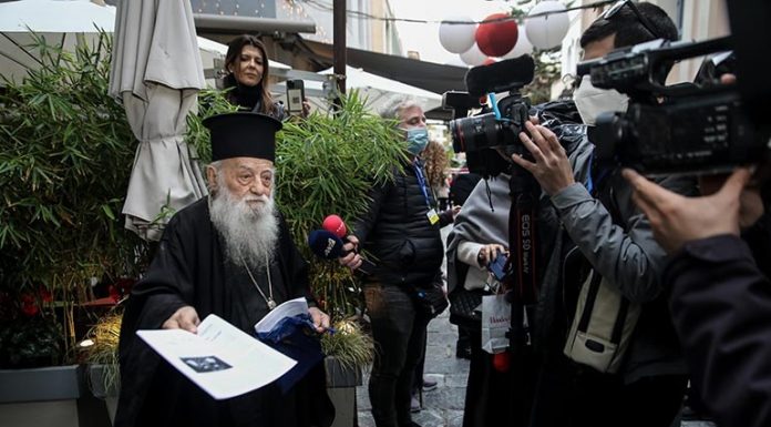 “Pope You Are A Heretic!!”: An Orthodox Priest Saves the Honor of Orthodoxy and Hellenism