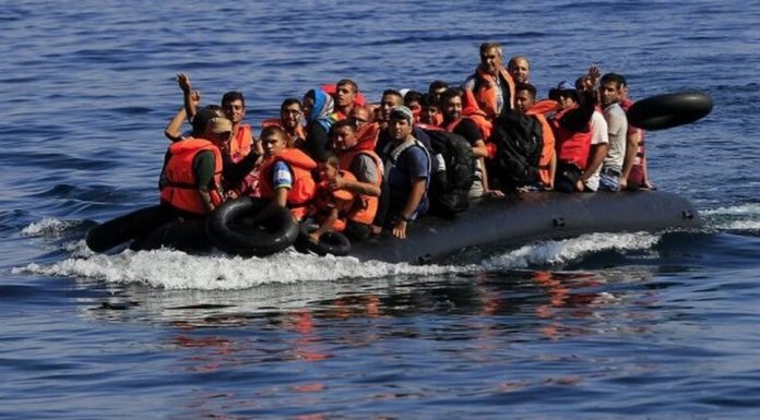 Οι μετανάστες θα εκτοπίσουν τους γηγενείς Έλληνες