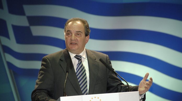 The Resignations In N.D. Party Have Started! Will Karamanlis Move?