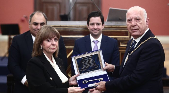 Αδίκως οι Κύπριοι βράβευσαν την Σακελαροπούλου
