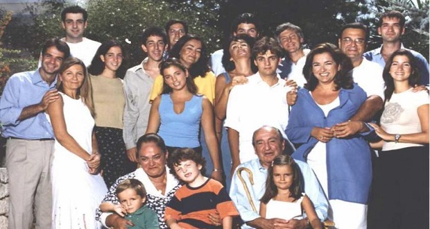 How Mitsotakis Family Inc. Has Been Sucking the Blood Of Greece for 150 years! (EN-GR)