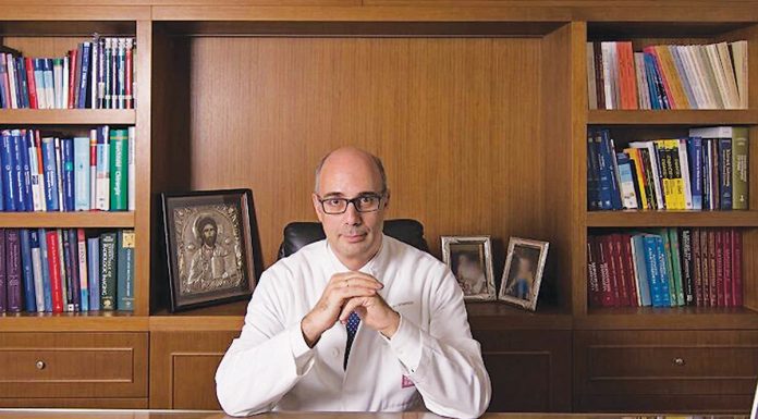 Dr “Miracle” Sotiropoulos Performed the First Two Liver Transplants From A Live Donor (EN-GR)