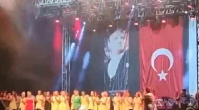 Turkish Provocation Against Greek Singer Despina Vandi: Her Monumental Response!!