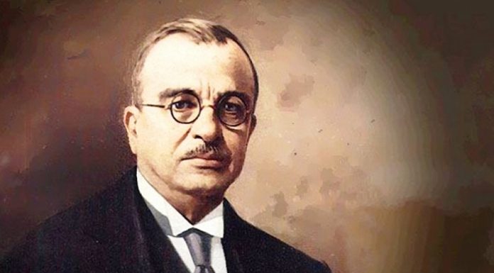 O Μεγάλος Ηγέτης Ιωάννης Μεταξάς, εξηγεί το “ΟΧΙ” σε δημοσιογράφους