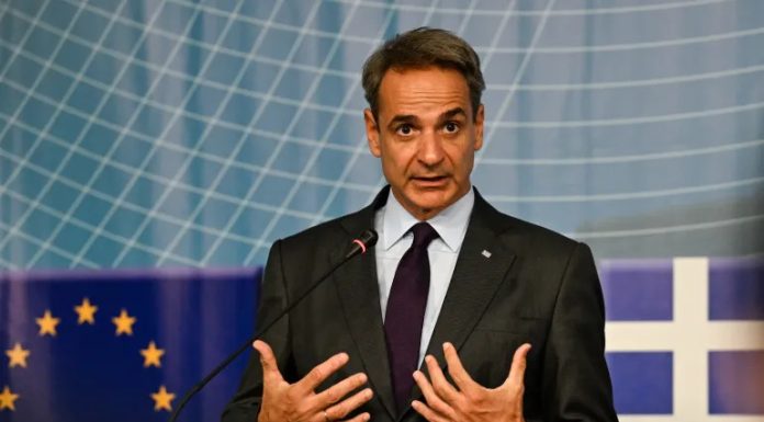 “Little Koulis” Mitsotakis To Visit the US Urgently… Nothing Will Save him!…