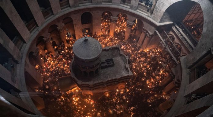 Holy Sepulchre Closed, Greece Fears for the Holy Light