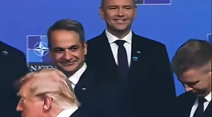 Trump Snubs Mitsotakis (Videos)